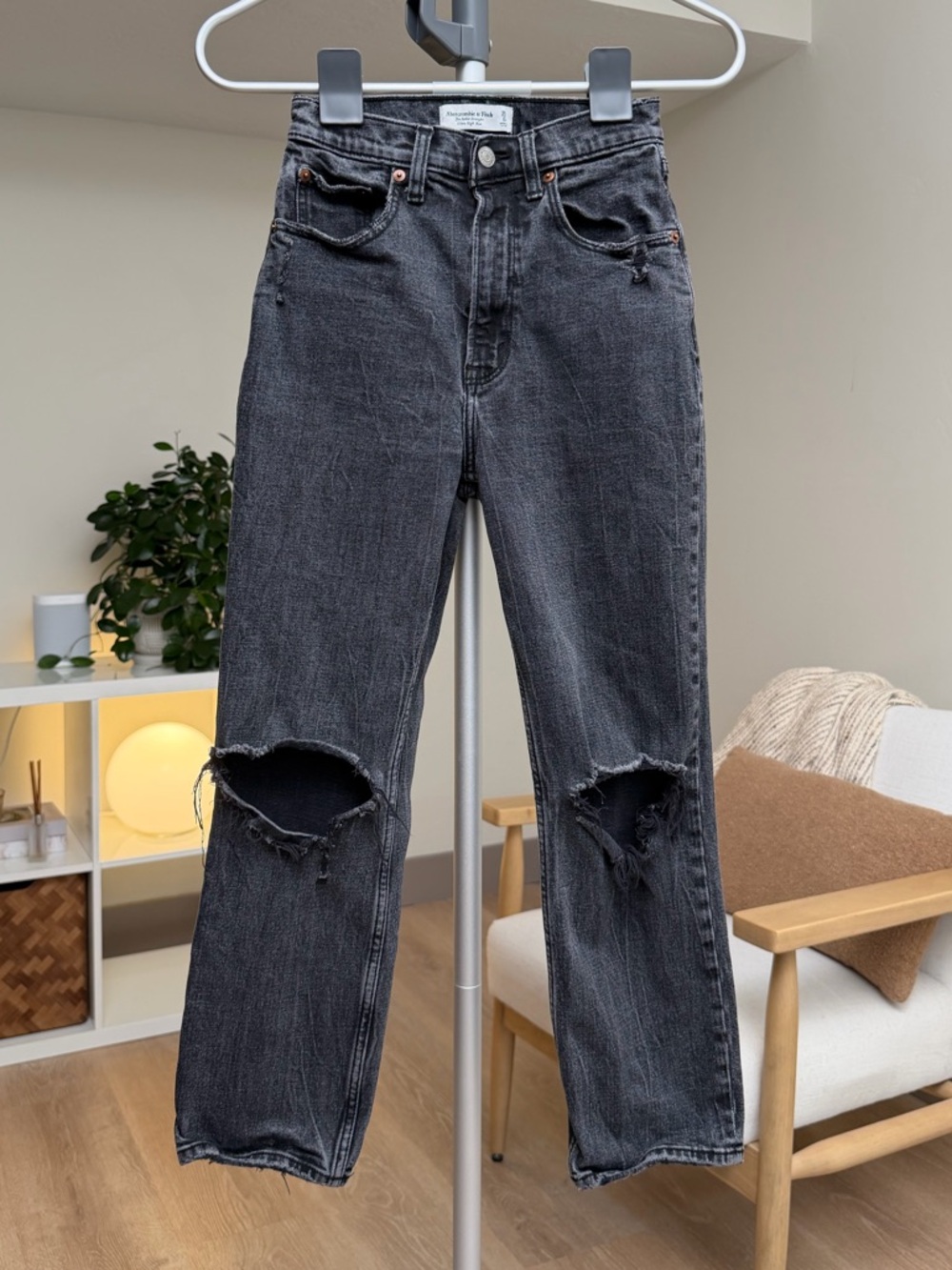 Women’s | Abercrombie & Fitch Curve Love Ankle Straight Ultra High Rise | 25/0R